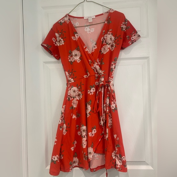 Urban planet red sundress that ties in the front - Picture 1 of 4